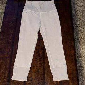 Lululemon sz 4 tan Leggings